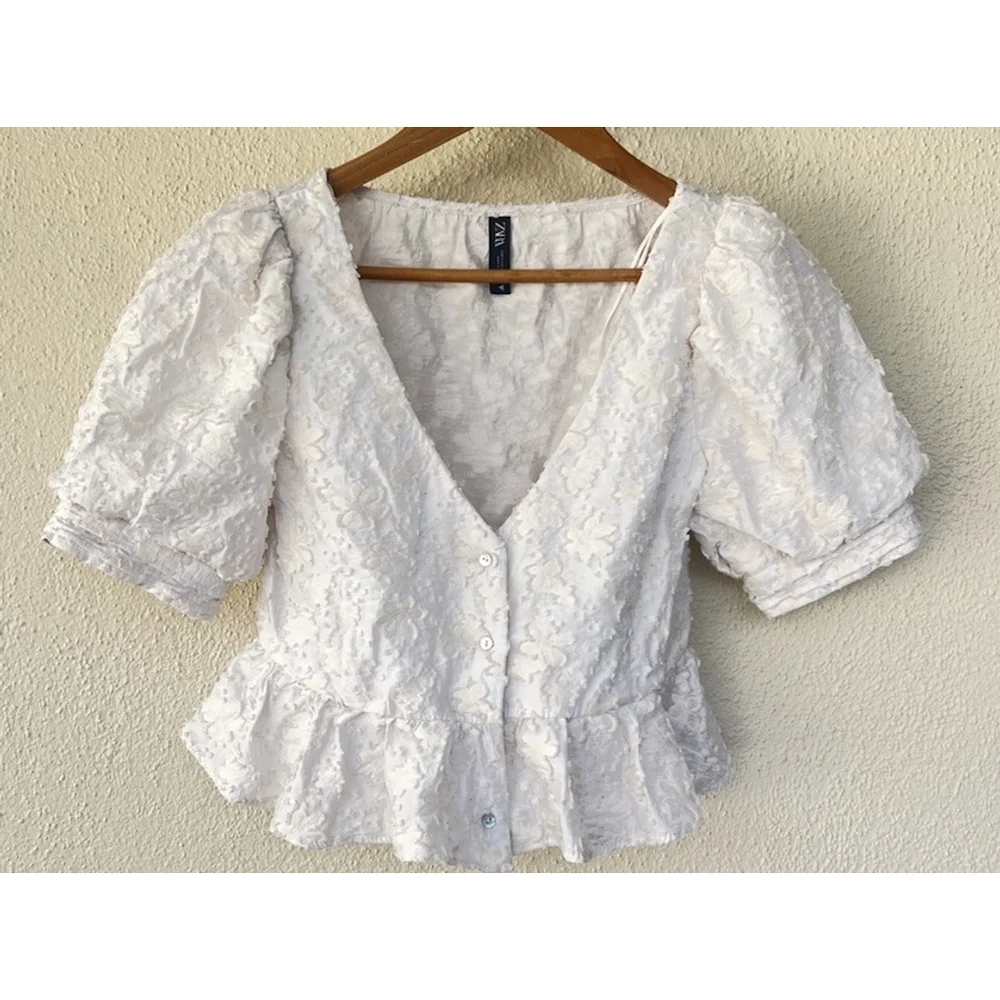 Zara Women’s White Textured Puff Sleeve Peplum Blouse Size S Cottage Romantic
